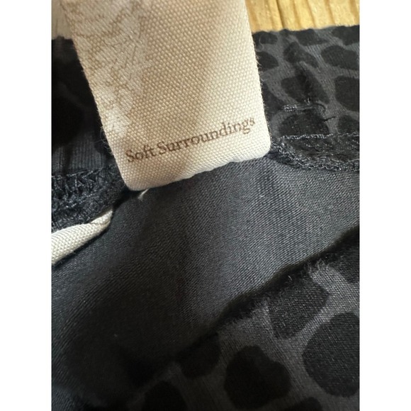 Soft Surroundings Have To Have Animal Print Leggings Womens Size PM Black Gray - Picture 3 of 5